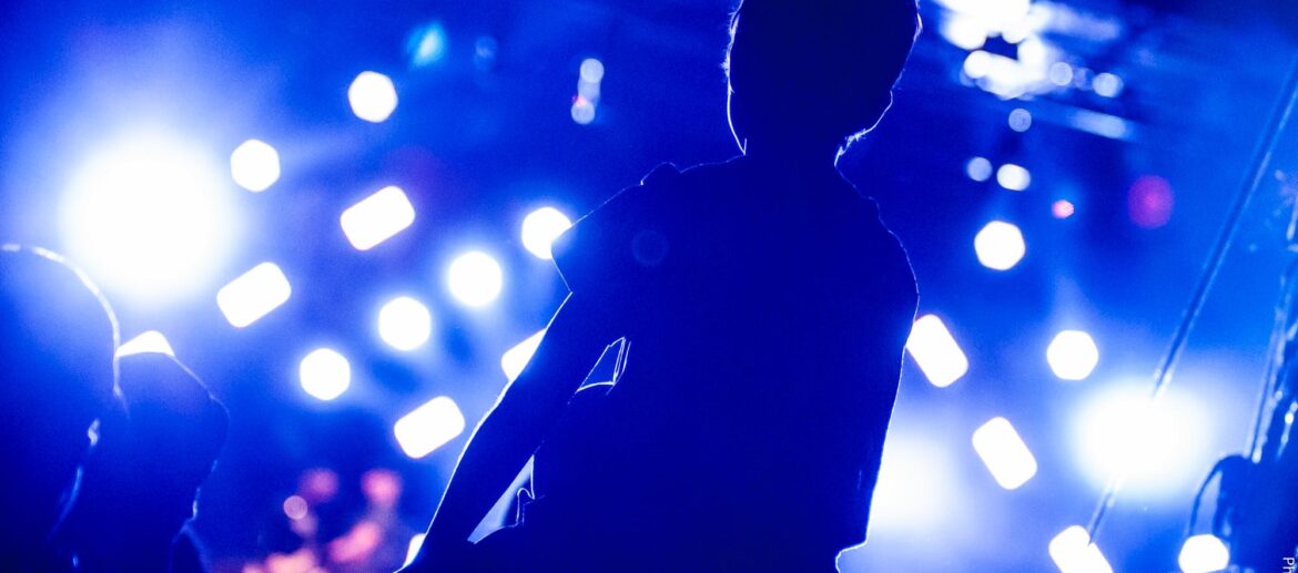 pexels-frankydee-246972 Éclairage intérieur